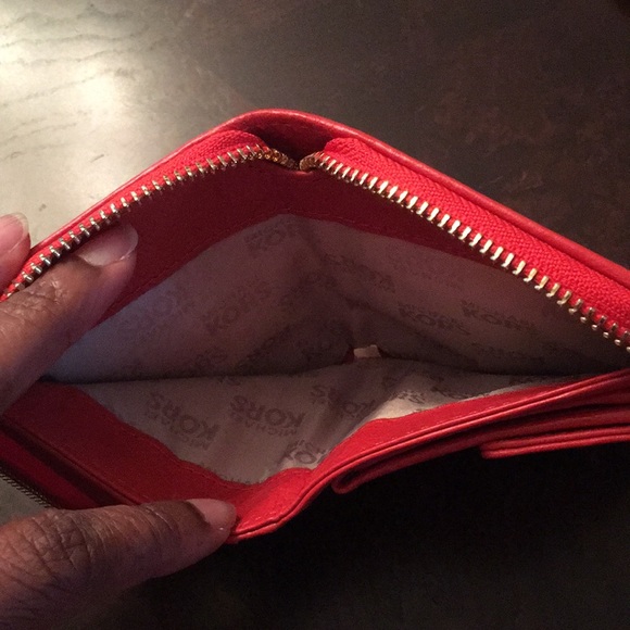 MK Mini Wallet - Picture 4 of 4